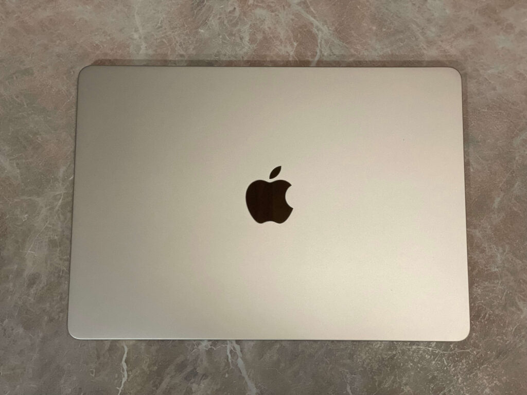 MacBook Air スターライト